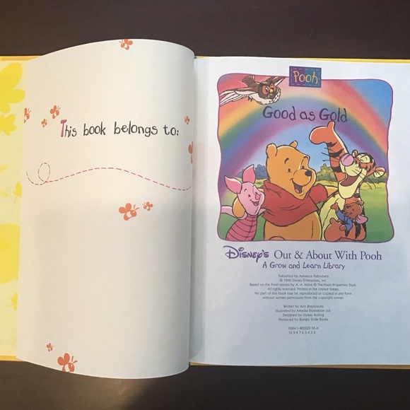 6 Volumes Out & About With Pooh-A Grow and Learn Library - Picture 4 of 16